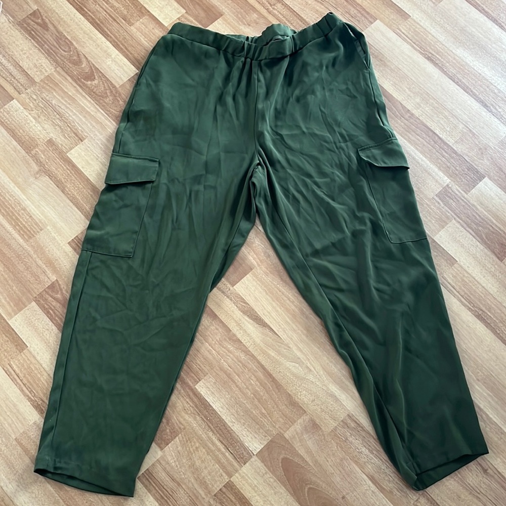 ELOQUII elastic cargo dress pants